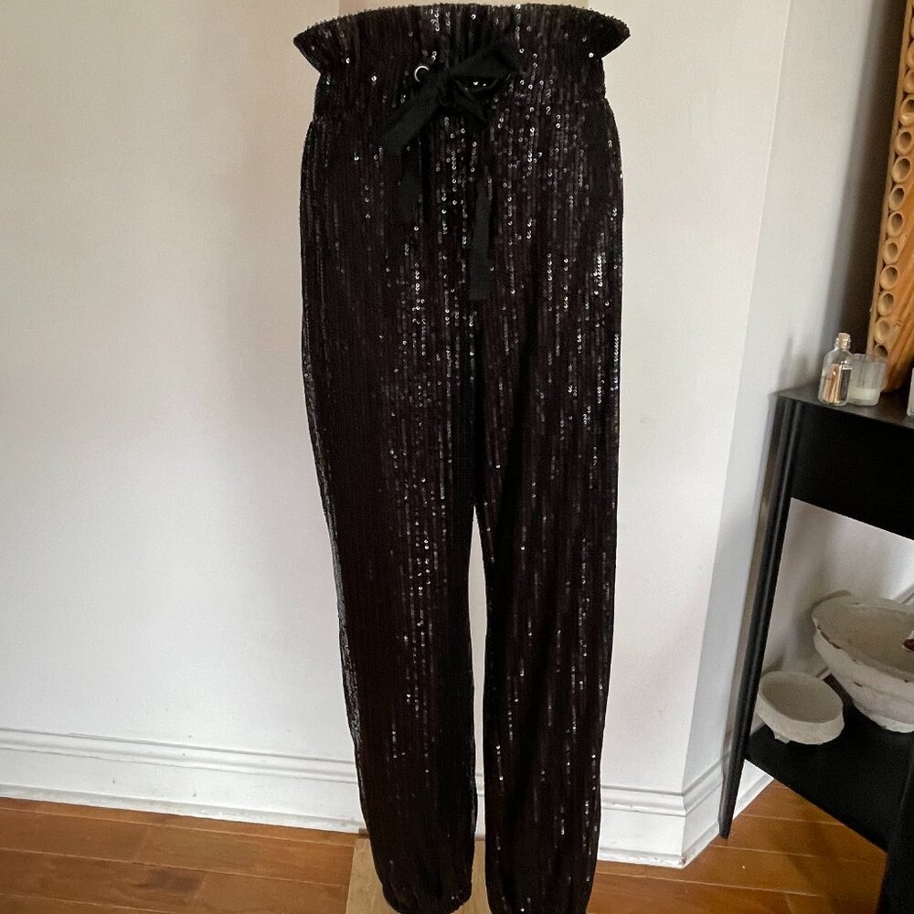 Black paper bag waist sequined pants